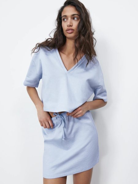 Roomy V-Neck Top With Short Sleeves