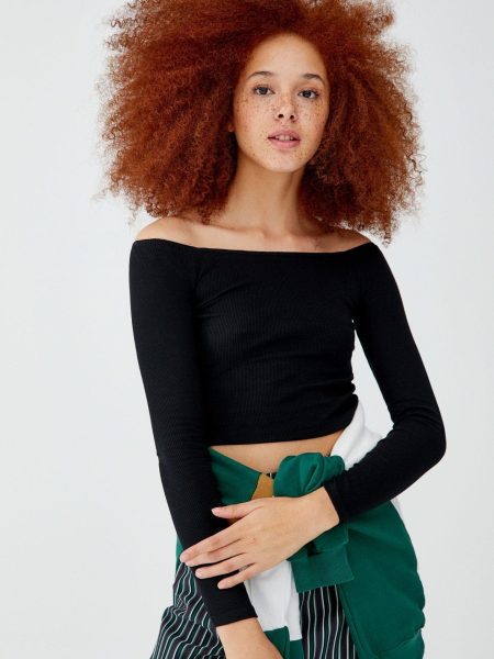 Basic Off-The-Shoulder T-shirt